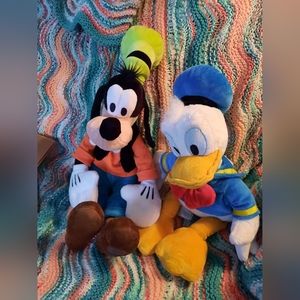 Disney store Goofy and Donald plush
